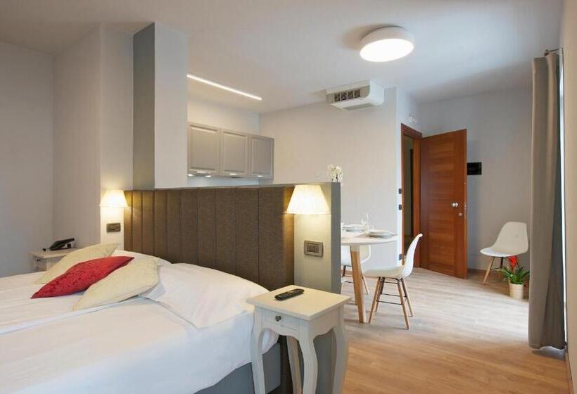 Люкс, Milano & Apartments