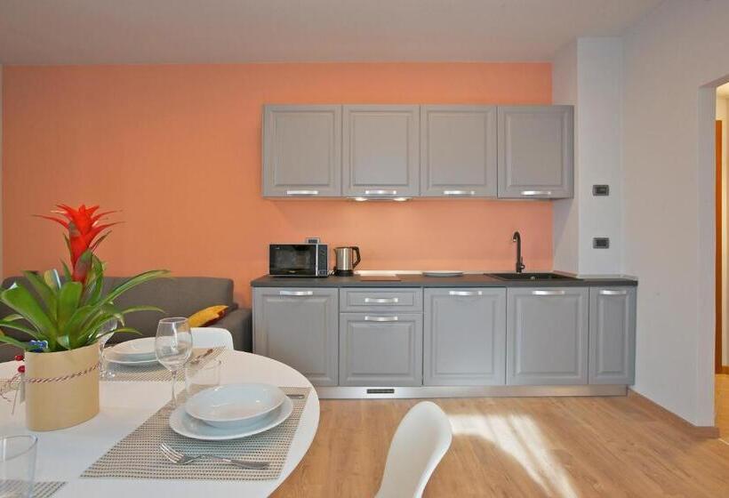 Апартаменты 1 Спальня с Террасой, Milano & Apartments