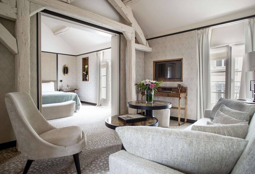 سوئیت کلاب, Esprit Saintgermain