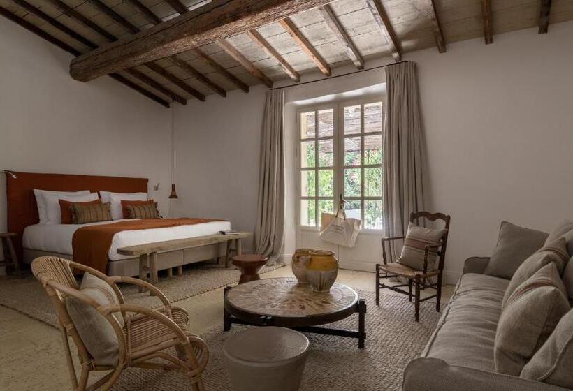 Четырехместный Номер Стандарт, Les Petites Maisons   Hameau Des Baux