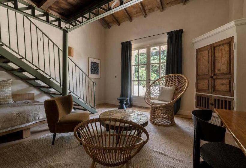 Люкс Дюплекс, Les Petites Maisons   Hameau Des Baux