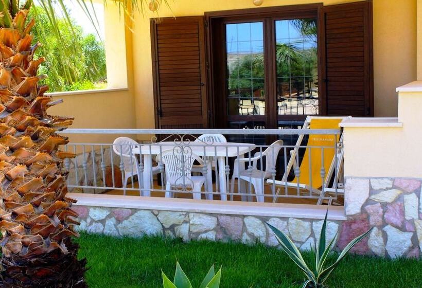Апартаменты 1 Спальня, Triscinamare Hotel Residence