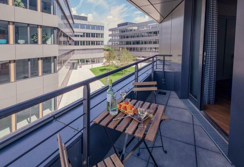 Студио Стандарт с Балконом, Adagio Access Stuttgart Airport Messe