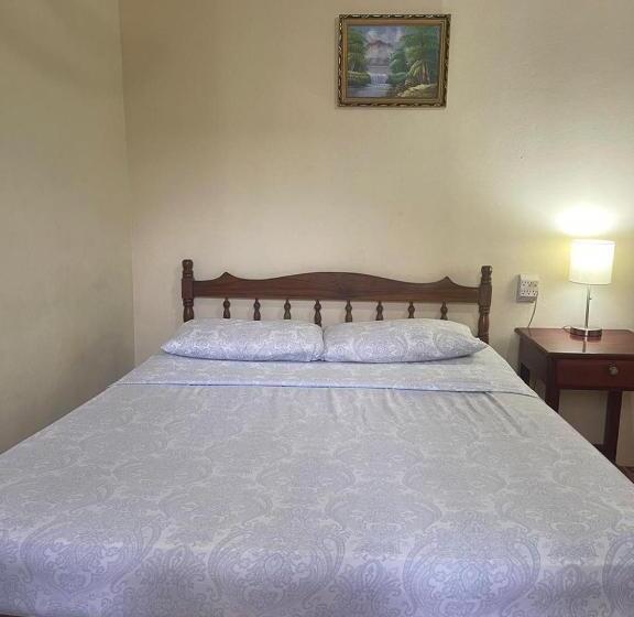 Номер Стандарт, Hostal Los Chamos