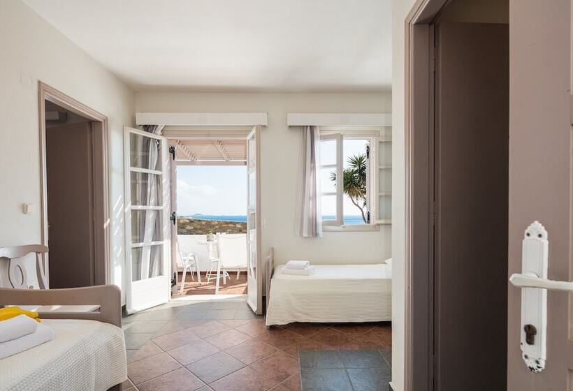 Quarto Familiar Vista Mar, Kavuras Village