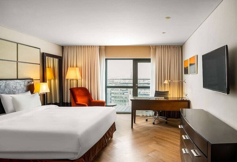 Номер Executive, Radisson Blu Hotel Bucharest