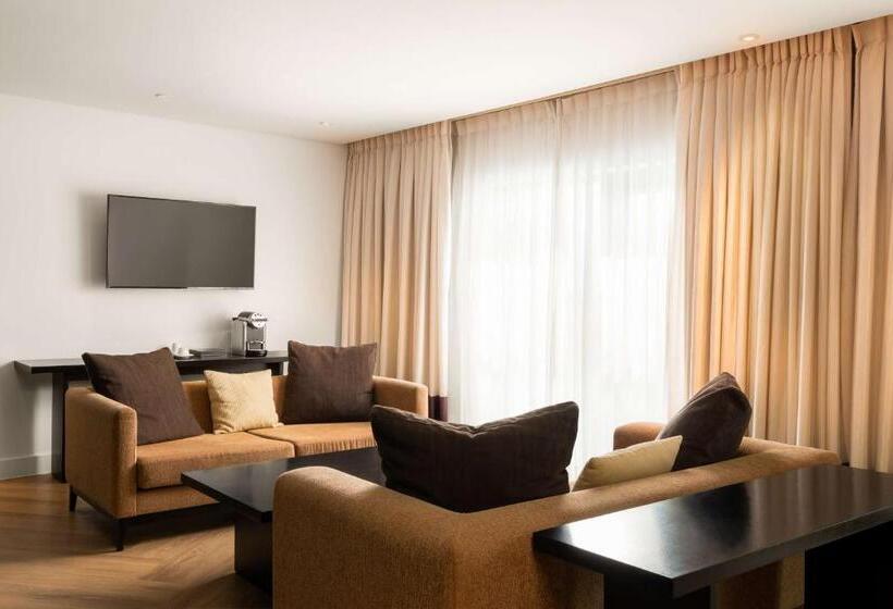 Люкс, Radisson Blu Hotel Bucharest