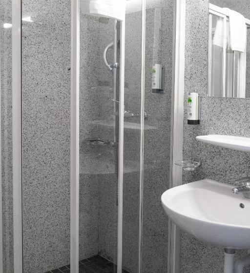 Номер Стандарт, Tailormade Hotel Stans Süd