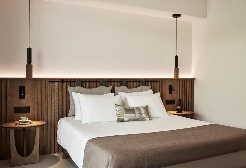 Полулюкс с Бассейном, The Olivar Suites
