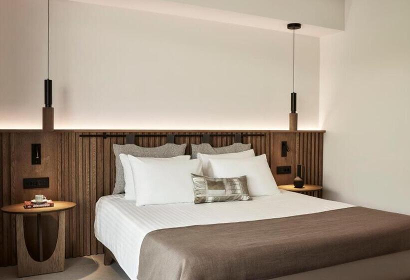 Полулюкс с Бассейном, The Olivar Suites