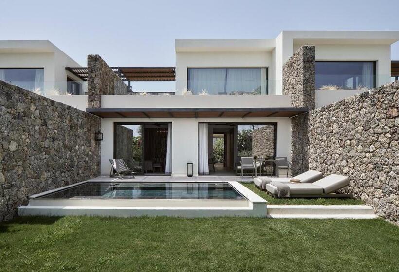Люкс с Бассейном, The Olivar Suites