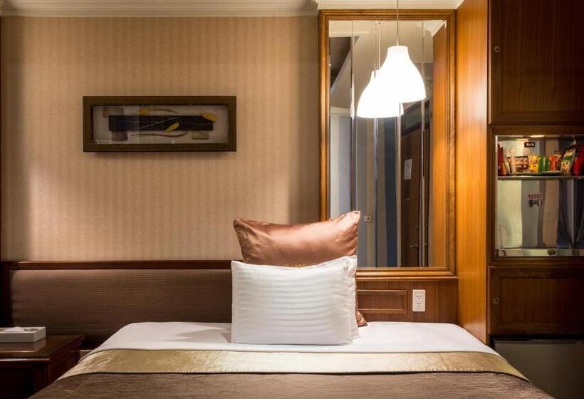 اتاق استاندارد, Ching Ching Motel