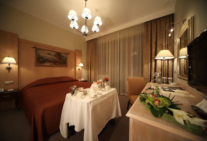 Номер Deluxe, Grand Hotel Polyana