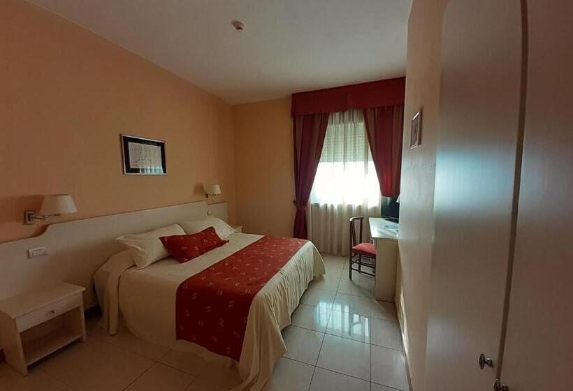 Quarto Clássico, Barion Hotel & Congressi