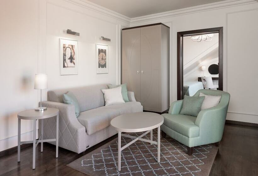 Suite Deluxe, Bastion Heritage Hotel   Relais & Châteaux