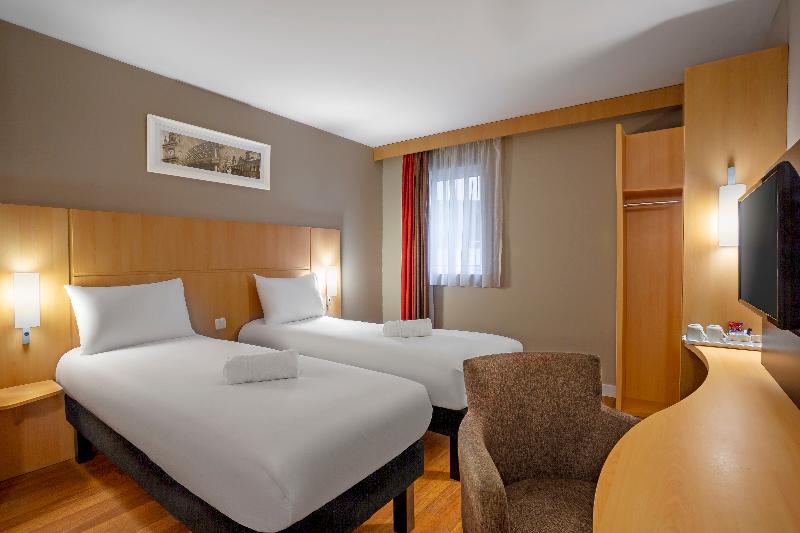 Номер Стандарт, Ibis Belfast City Centre