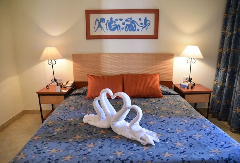 سوییت جونیور, Marina Plaza Hotel Tala Bay