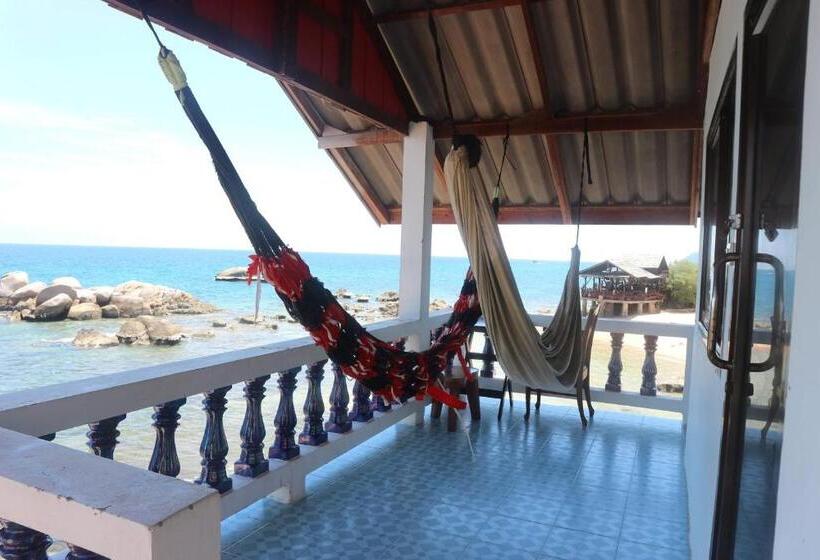 اتاق لوکس با بالکن و چشمانداز دریا, Char Bungalows