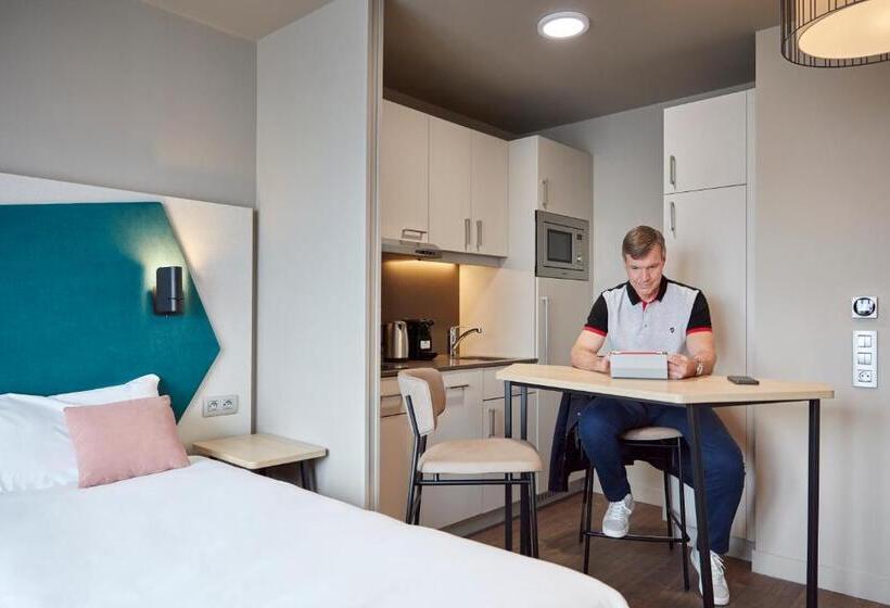 Студия Стандарт Двуспальная Кровать, Aparthotel Adagio Paris Suresnes Longchamp