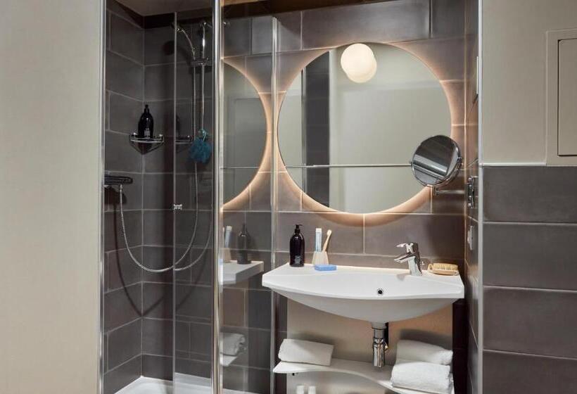 Студия Стандарт, Aparthotel Adagio Paris Suresnes Longchamp