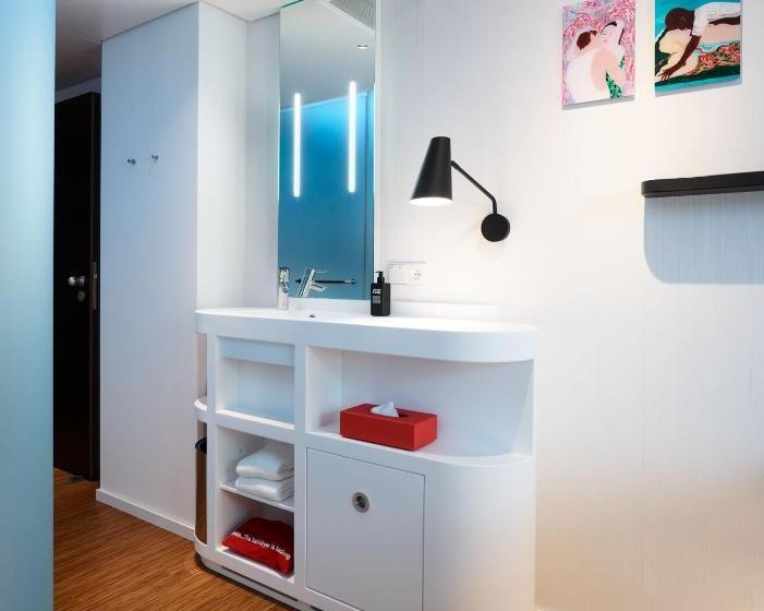 キングサイズベッドのスタンダードルーム, Citizenm Paris Champselysees