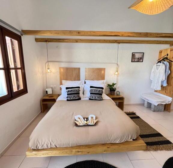 带按摩浴盆的套房, Spongia Apartments Kalymnos