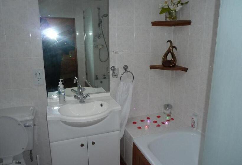 Студия Стандарт, Oakenholt Farm Bed And Breakfast