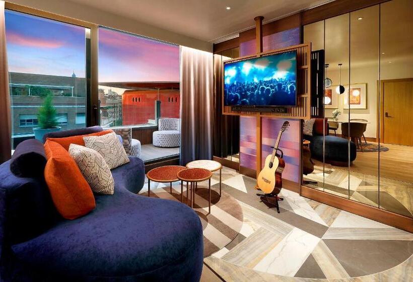 סוויטה עם טרסה, Hard Rock Hotel Madrid