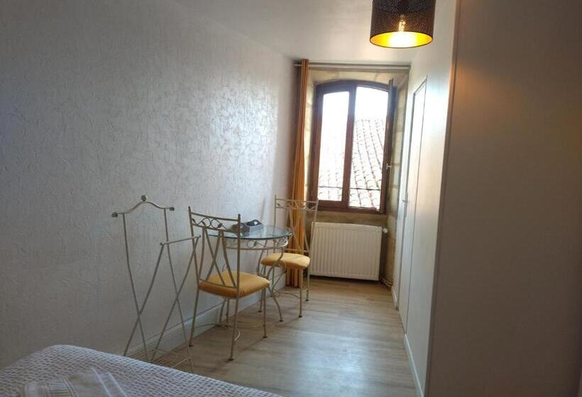 Номер Стандарт, Le Pressoir Chambres D Hôtes