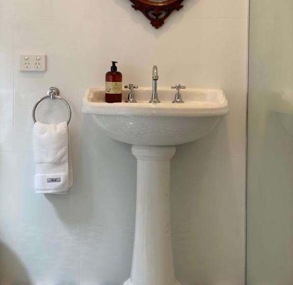 Номер Стандарт, Palmyra B&b