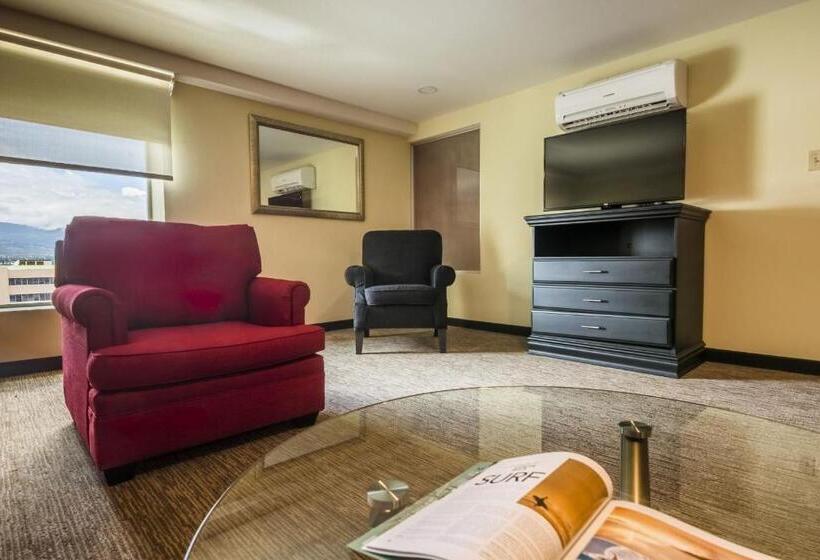 패밀리 룸, Urban Green Hotel & Suites