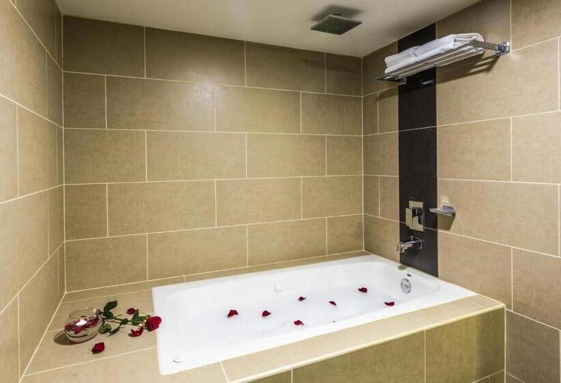 프레지덴셜 스위트, Urban Green Hotel & Suites