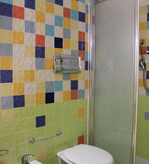 اتاق استاندارد با بالکن و چشم‌انداز دریا, B&b Via Veneto