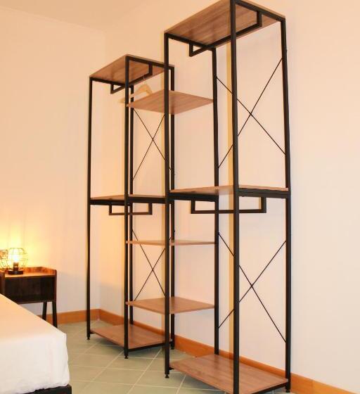 اتاق استاندارد چهار تخته با چشم‌انداز دریا, B&b Via Veneto