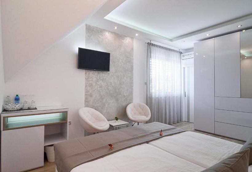 Номер Deluxe, Residence Malva