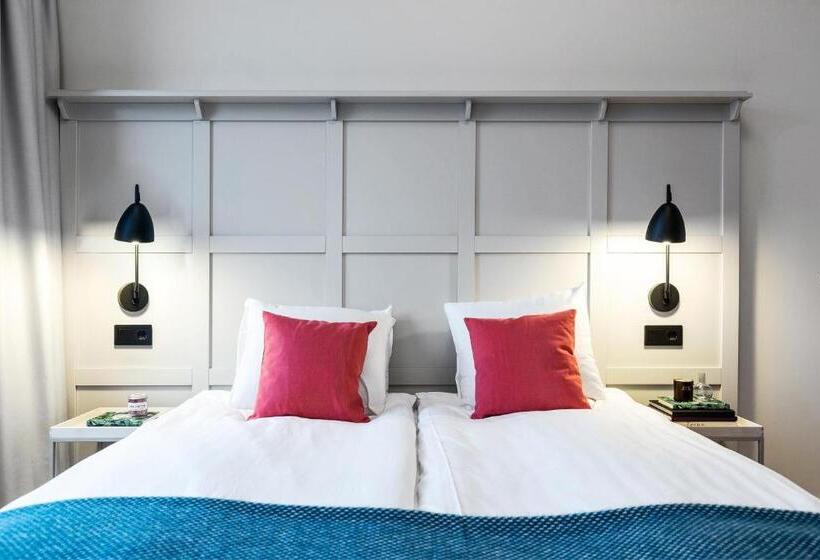 基本工作室, Biz Apartment Bromma