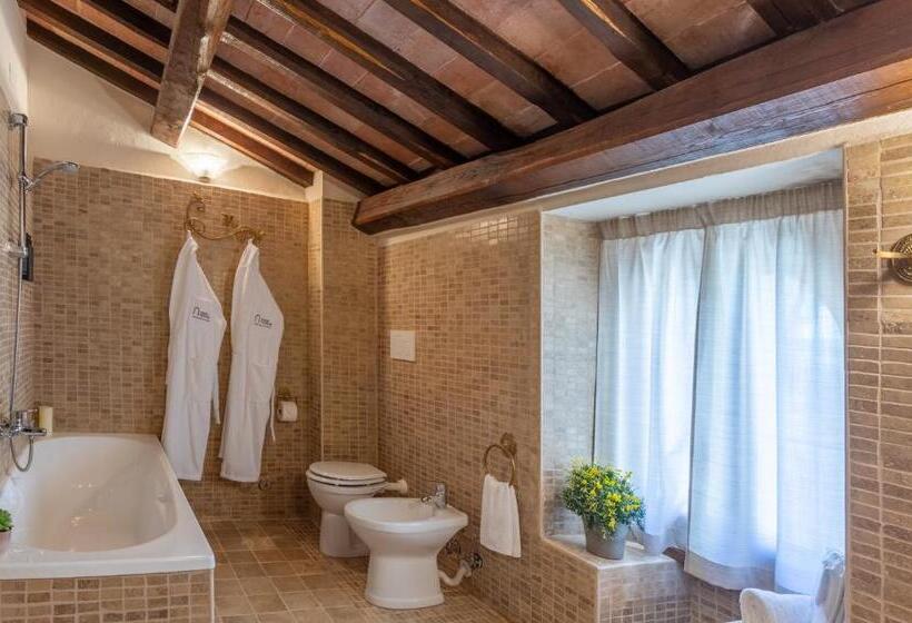 Люкс Кровать Кинг, Borgo Petroro