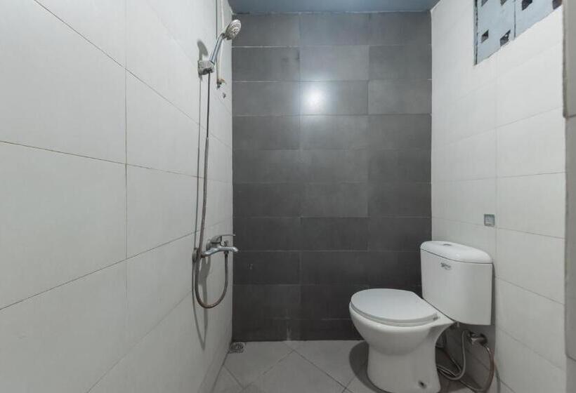 Номер Superior, Urbanview Hotel Cianjur City Park By Reddoorz