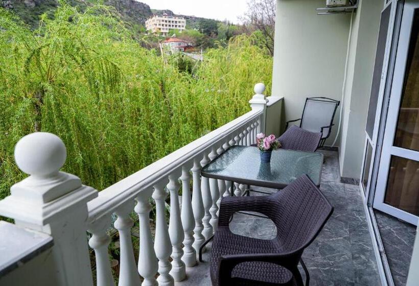 Люкс, Getap Resort Arzni