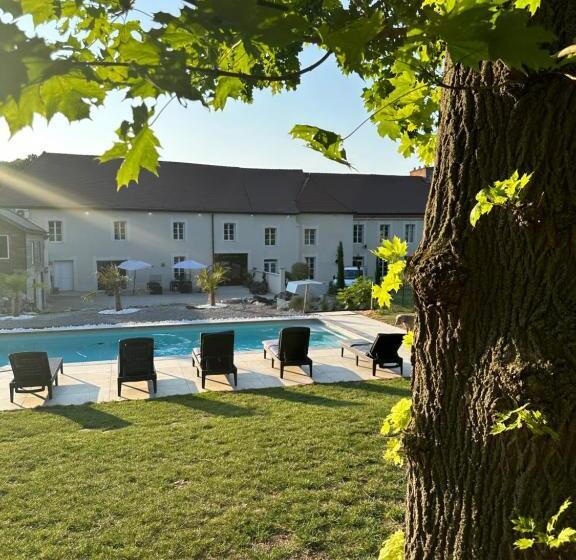 Дом 4 Спальни, Le Domaine Des Sources