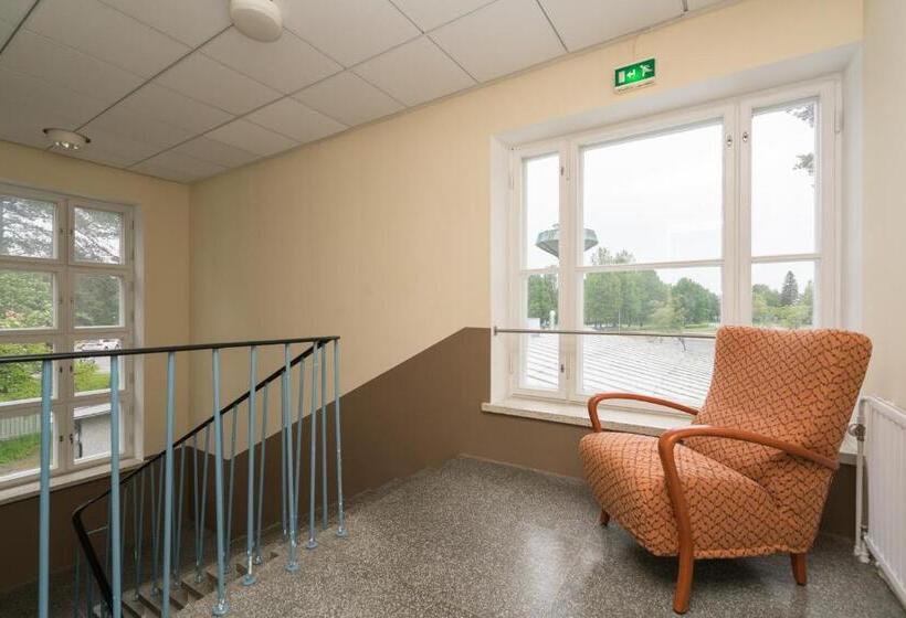 اتاق استاندارد با سرویس بهداشتی مشترک, Gasthaus Patruuna