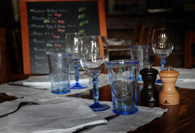 Номер Superior, Logis Cote Loire   Auberge Ligerienne
