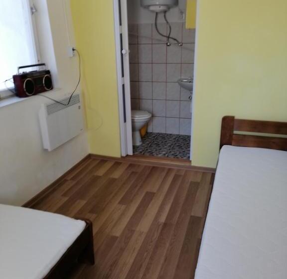 Номер Стандарт, ágóc Vendégház