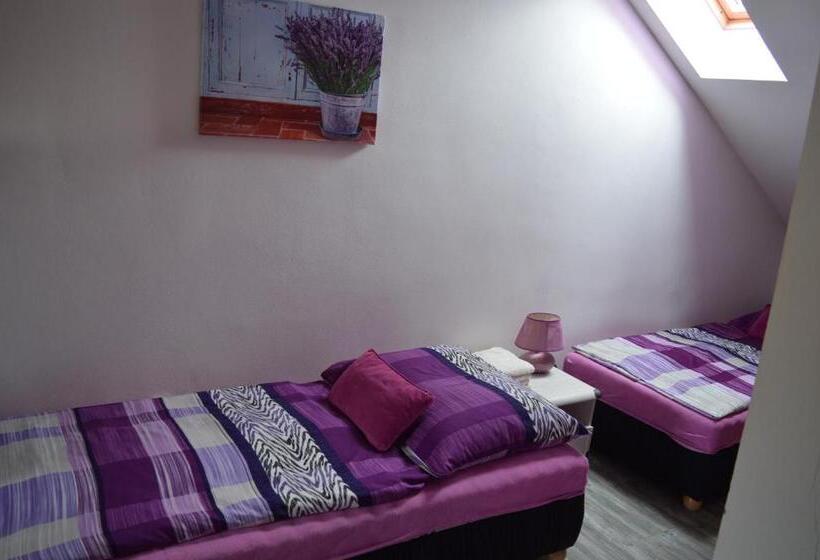 Четырехместный Номер Стандарт, Guest House Haklův Mlýn