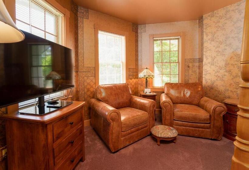 Стандартный Номер Кровать Кинг, Yelton Manor Bed And Breakfast