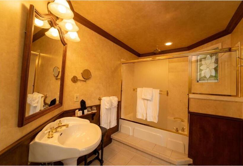 Люкс Повышенной Комфортности, Yelton Manor Bed And Breakfast