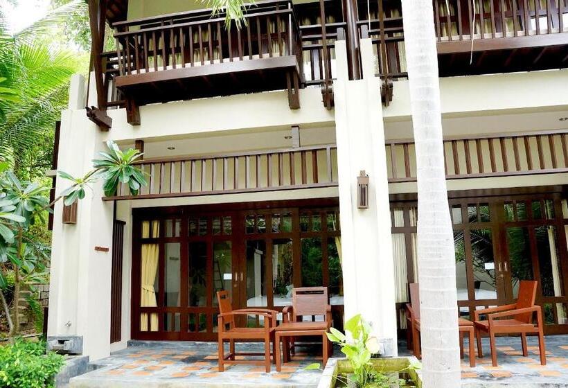 Номер Deluxe Вид на Сад, Bhundhari Residence Koh Samui