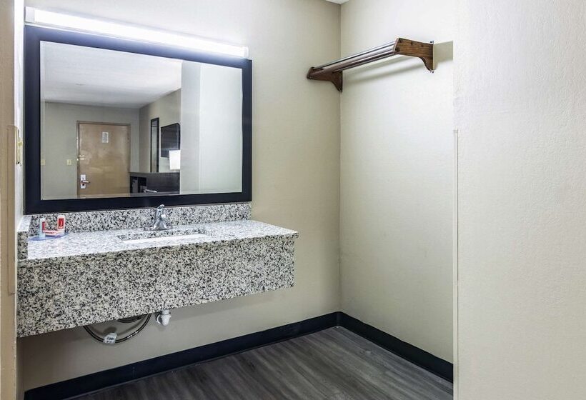 Номер Стандарт 2 Двуспальные Кровати, Americas Best Value Inn Opelika