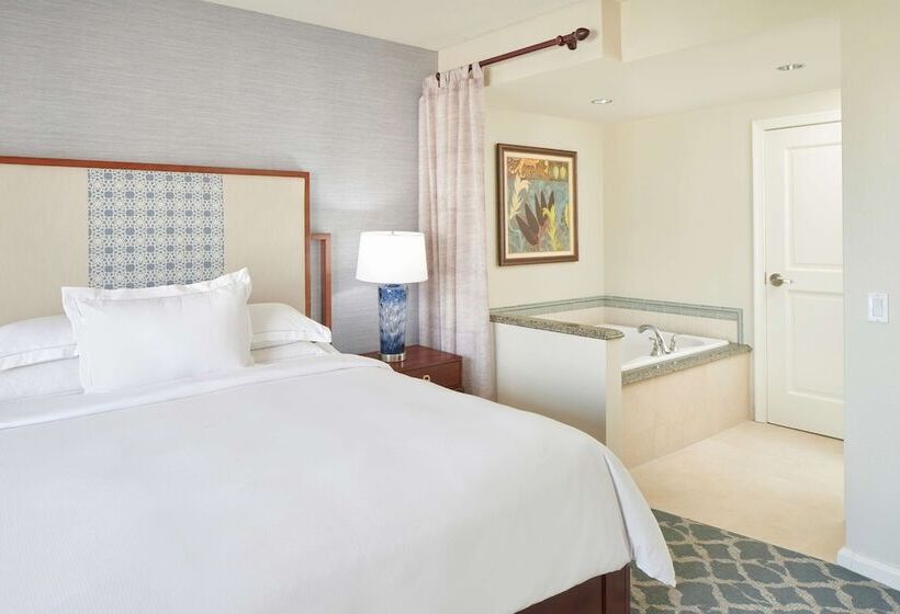Люкс Адаптированный для Инвалидов, Hilton Grand Vacations Club Grand Waikikian Honolulu