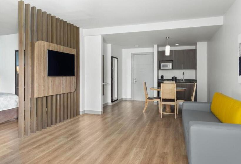 Президентский Люкс, Holiday Inn Express San Jose Forum Costa Rica, An Ihg